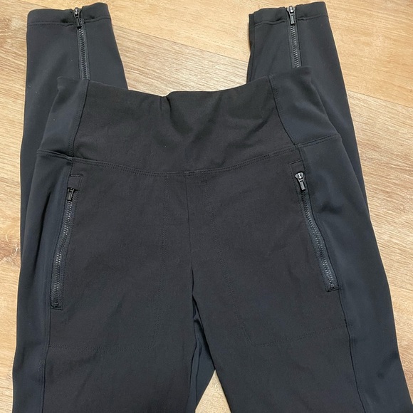 Athleta Headlands Hybrid Tight - Picture 8 of 12